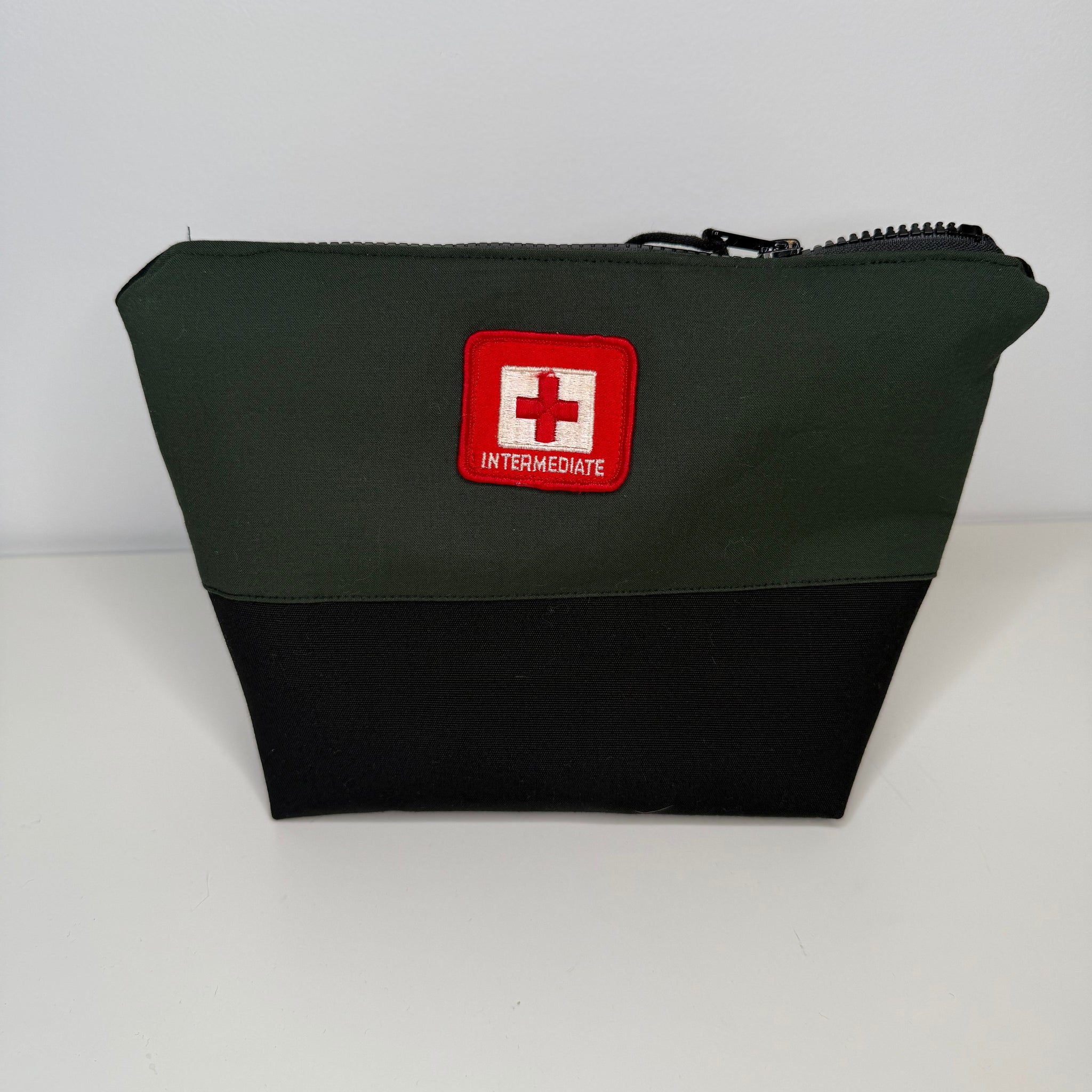 Zip Pouch- Vintage Red Patch