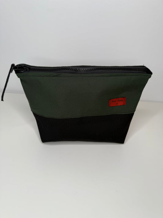 Zip Pouch- Vintage Red Patch